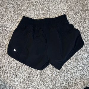 LULULEMON TRACKER SHORT